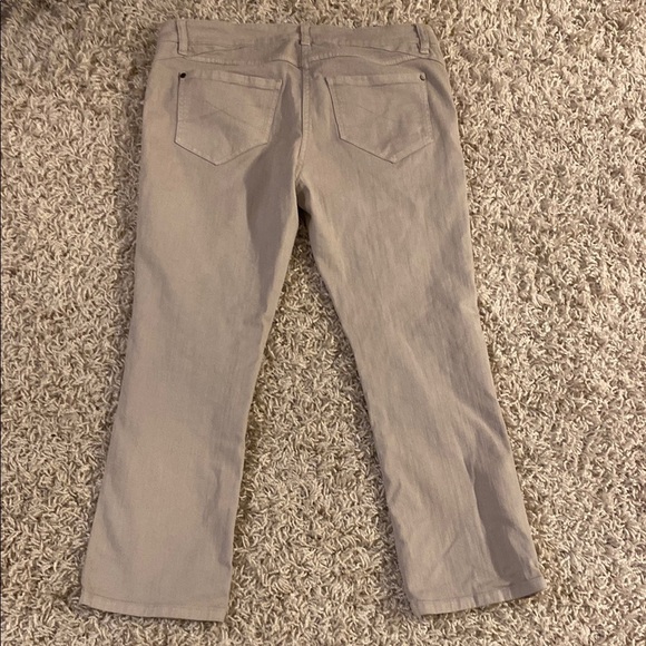 Brunello Cucinelli  Stylish Beige jeans size 8 - Picture 5 of 7